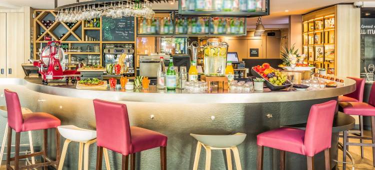 巴黎西苏雷内斯桥康铂酒店(Campanile PRIME - Suresnes - La Défense)图片