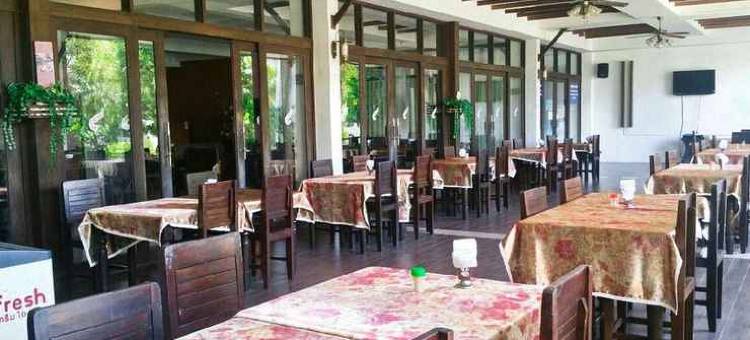 娜娜武里酒店(Nana Buri Hotel)图片