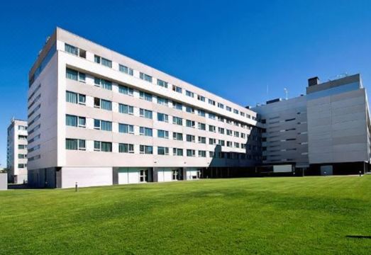 Axor Barajas Hotel Overview