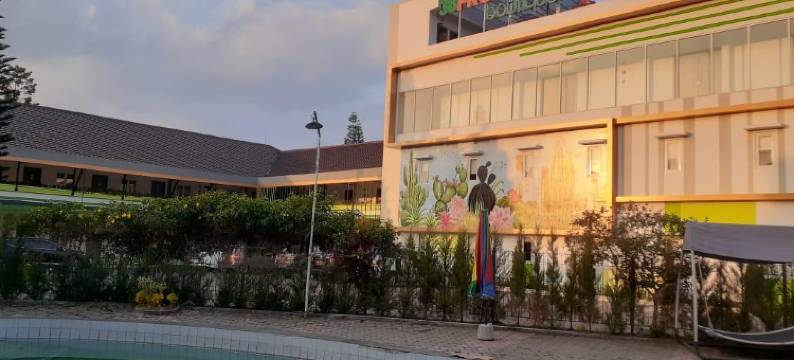 巴图玛琅酒店(Three Eight Front One Boutique Batu Malang)图片