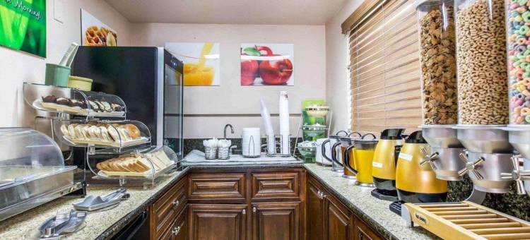 品质酒店-柏本克机场(Quality Inn Burbank Airport)图片