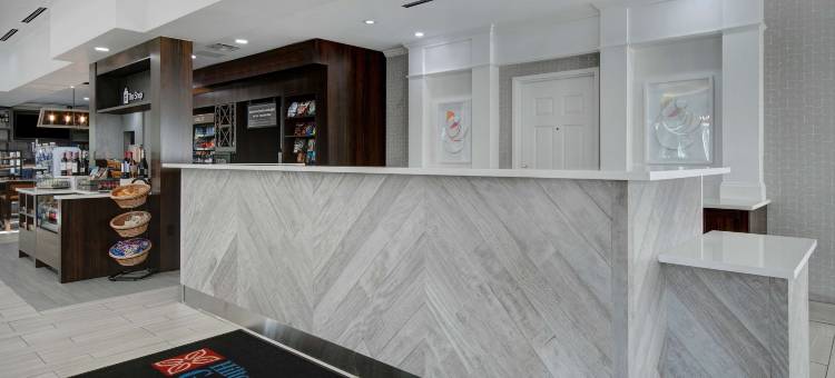 底特律地铁机场希尔顿花园客栈酒店(Hilton Garden Inn Detroit Metro Airport)图片