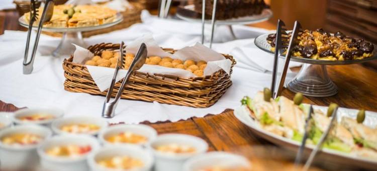 卡尔顿广场猴面包树(Carlton Plaza Baobá)图片