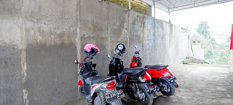 RedDoorz Near Candi Cetho Karanganyar图片