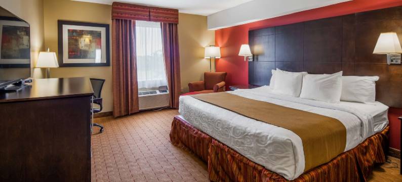 鲍曼维尔贝斯特韦斯特优质酒店(Best Western Plus Bowmanville)图片