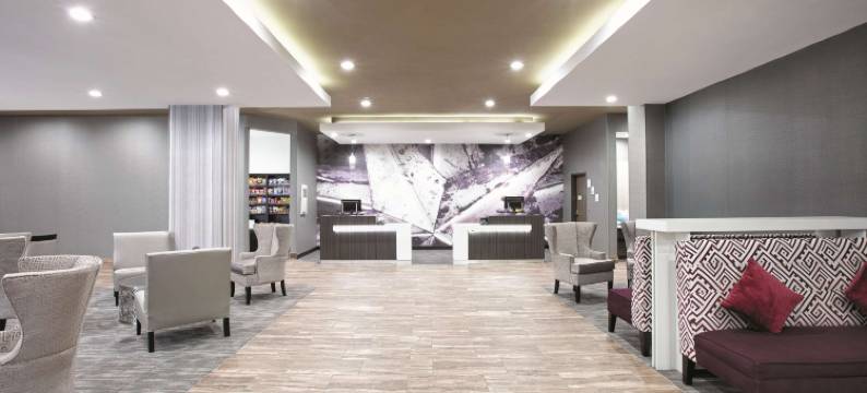 阿马里洛机场拉昆塔温德姆套房酒店(La Quinta Inn & Suites by Wyndham Amarillo Airport)图片