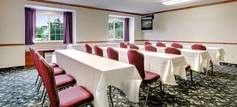 布里奇波特麦客达温德姆酒店(Microtel Inn & Suites by Wyndham Bridgeport)图片