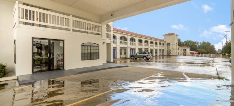 德克萨斯坎顿 6 号汽车旅馆(Motel 6 Canton, TX)图片