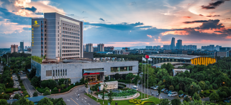 云南丽水云泉大酒店(云师大高铁南站店)图片