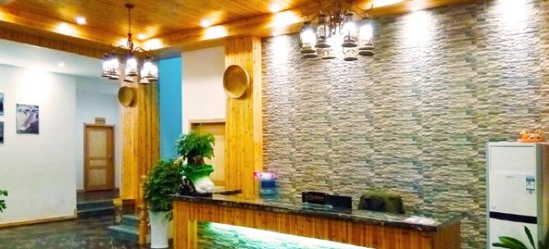 民族部落河景民宿(镇远古城景区店)图片