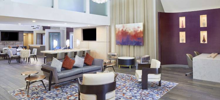 亚特兰大阿尔普哈雷塔希尔顿逸林酒店(DoubleTree by Hilton Hotel Atlanta-Alpharetta)图片