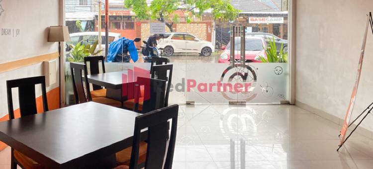 |望加锡阿尔法酒店(Hotel Alpha Makassar RedPartner)图片