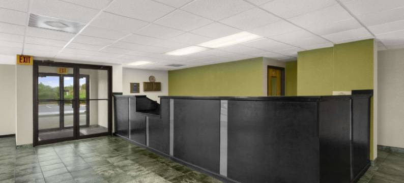 桑蒂温德姆呗盟酒店(Baymont by Wyndham Santee)图片