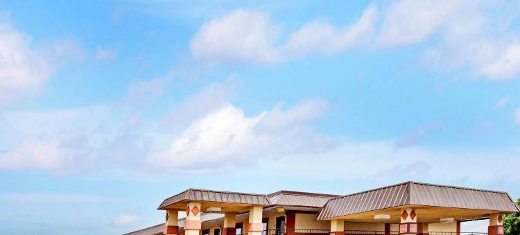 肖尼速8酒店(Super 8 by Wyndham Shawnee)图片