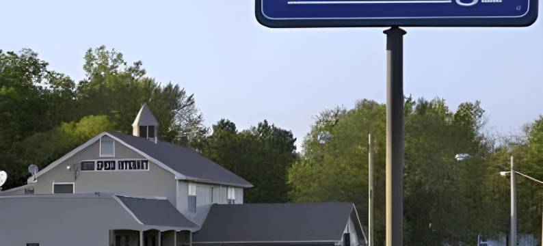 普拉特城机场Travelodge by Wyndham酒店(Travelodge by Wyndham Airport Platte City)图片