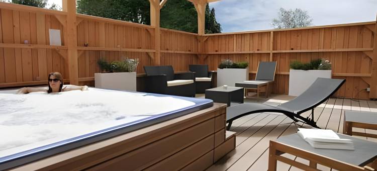 瑞莱斯布斯里昂德之家酒店(Logis Hotel, Restaurant et Spa le Relais de Broceliande)图片