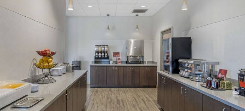 胡椒树南帕市政中心贝斯特韦斯特优质酒店(Best Western Plus Peppertree Nampa Civic Center Inn)图片