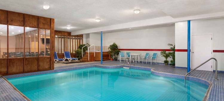科罗拉多斯普林斯机场戴斯酒店(Days Inn by Wyndham Colorado Springs Airport)图片