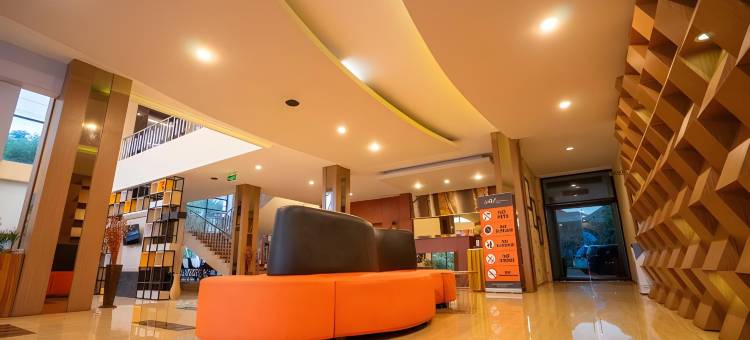 马迪恩沃特尔卡提卡阿巴迪酒店(Votel Kartika Abadi Madiun)图片