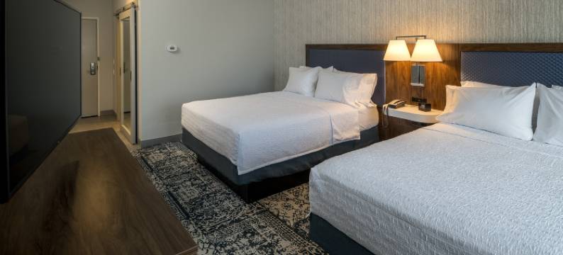 欢朋旅馆套房亨廷顿市中心(Hampton Inn and Suites Huntington Downtown)图片