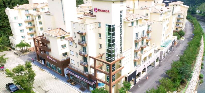 华美达太白酒店(Ramada Taebaek Hotel)图片