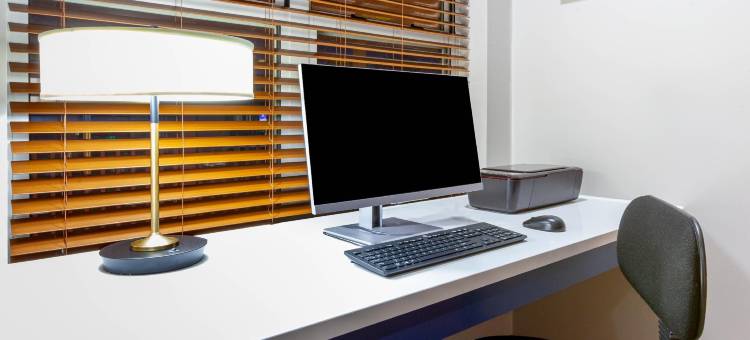 艾恩芒廷美吟温德姆酒店(AmericInn by Wyndham Iron Mountain)图片