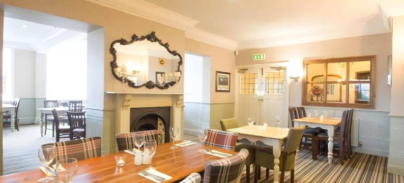 魔鬼的磨砺酒店(The Devil's Punchbowl Hotel)图片