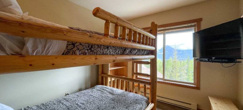 维语松树间酒店(Whispering Pines)图片