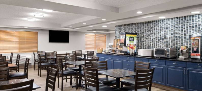 沙科皮美吟温德姆酒店-近坎特伯雷公园(AmericInn by Wyndham Shakopee Near Canterbury Park)图片