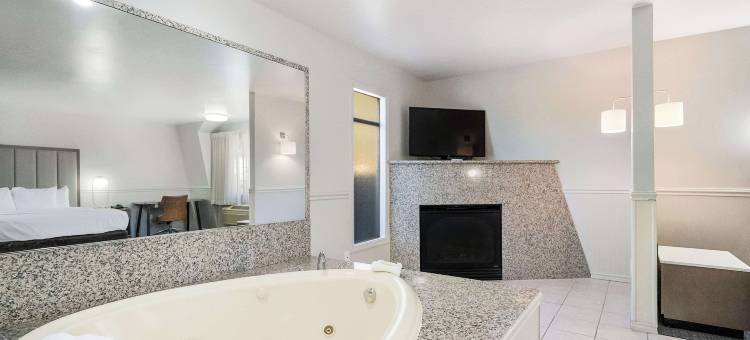 南太浩湖品质酒店(Quality Inn South Lake Tahoe)图片