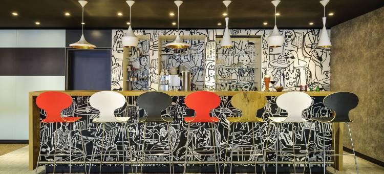宜必思巴黎克利希门中心酒店(Ibis Paris Porte de Clichy Centre)图片