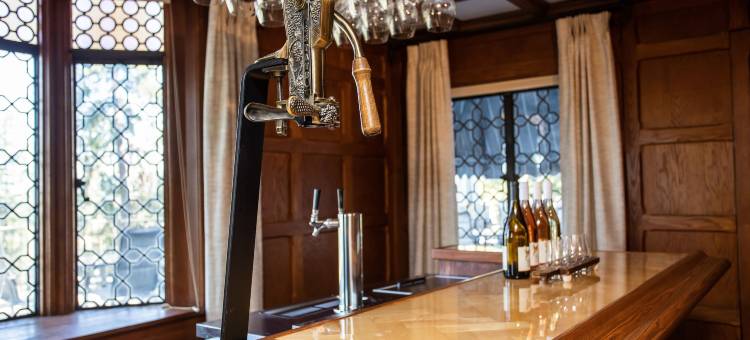 蜂鸟庄园红酒套房酒店(Hummingbird Estate Wine & Suites)图片