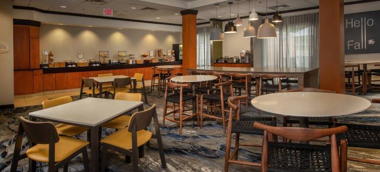 哈利森万豪万枫酒店(Fairfield Inn & Suites Harrisonburg)图片