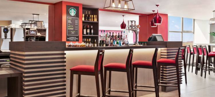 西布里斯托尔温德姆华美达酒店(Ramada by Wyndham Bristol West)图片