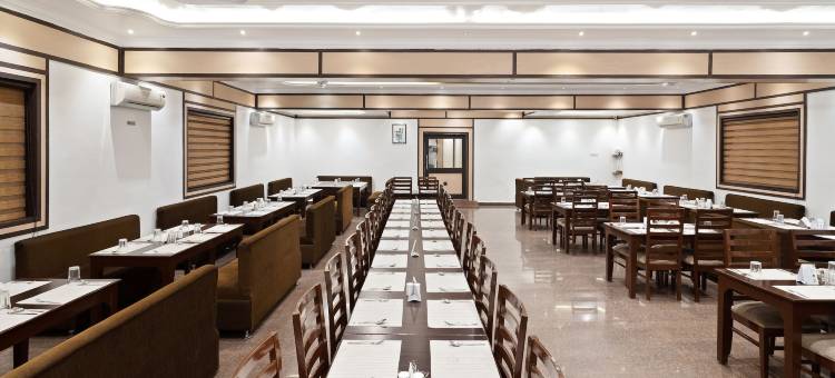 菩提伽耶尼兰贾纳酒店(Niranjana Hotel Bodhgaya)图片