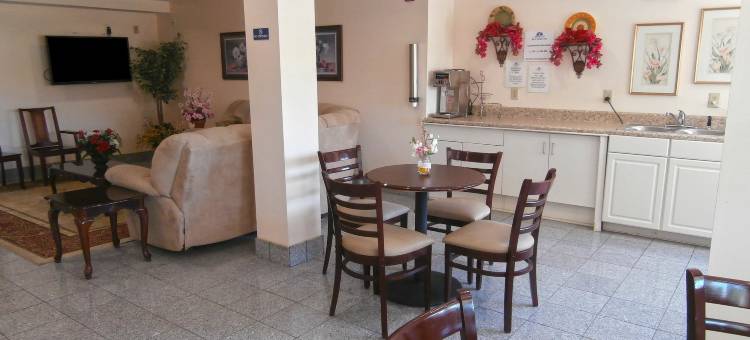 麦克多诺美洲最佳价值套房酒店(America's Best Value Inn & Suites-McDonough)图片