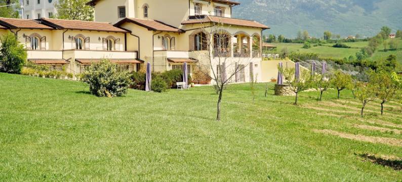 瑞莱斯科勒布诺酒店(Relais Colle Buono)图片