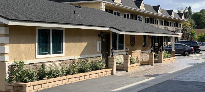 西科维纳核桃套房酒店(Walnut Inn & Suites West Covina)图片