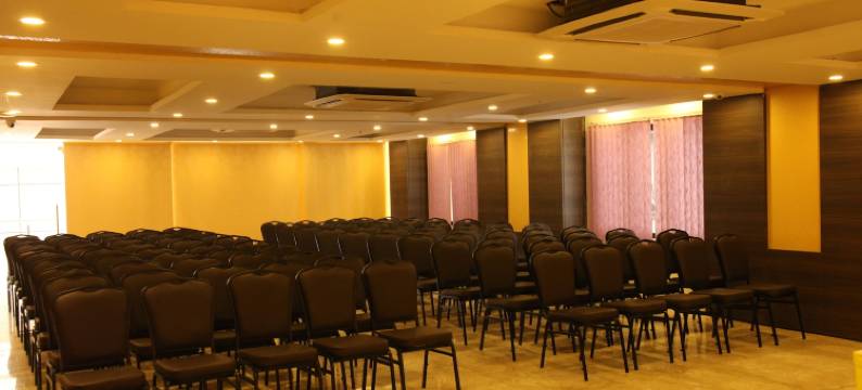 塞勒姆卡尔帕贾姆国际酒店(Hotel Karpagam International)图片