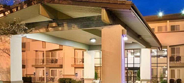 布兰森中心区76号智选假日套房酒店(Holiday Inn Express & Suites BRANSON 76 CENTRAL by IHG)图片