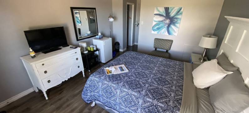 松树汽车旅馆和小屋(The Pines Motel and Cottages)图片