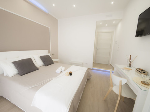 切里 - 萨莱诺中央家庭旅馆