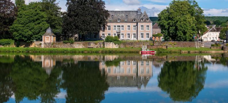 瓦勒朗城堡(Chateau de Wallerand)图片