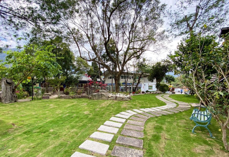 梅之林休闲渡假山庄外景图