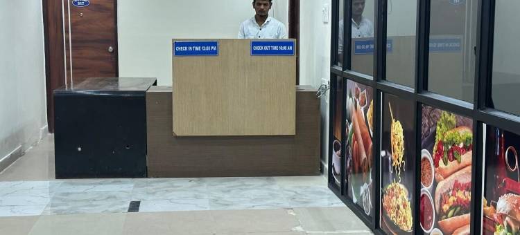 天空月亮豪华房酒店(Hotel Cred Luxury Rooms Gachibowli,)图片