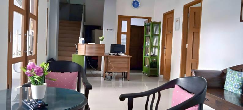 Guest House Pinarak 2 Syariah Near Gor Satria Purwokerto Mitra RedDoorz图片