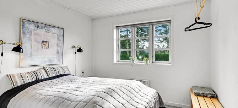 "Agni" - 800m from the Sea图片