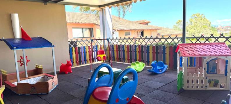 地中海海滩度假酒店(Mediterranean Beach Resort)图片