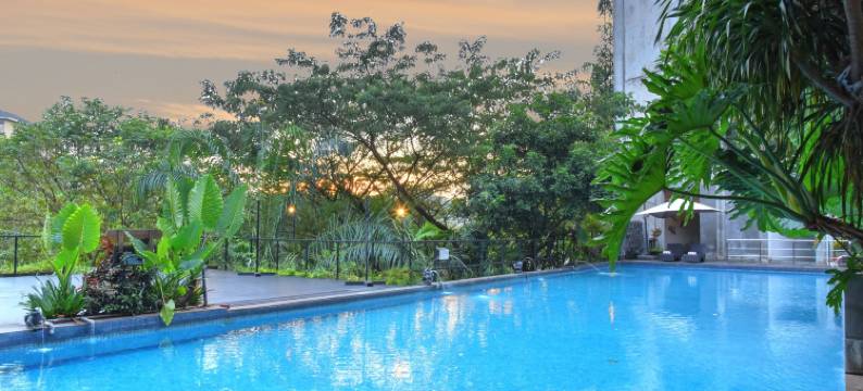 三宝垄橡树翡翠会议酒店(Oak Tree Emerald Hotel & Conventions Semarang)图片