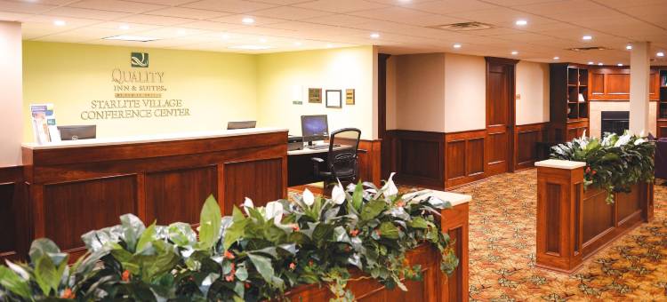 埃姆斯会议中心近 ISU 校园凯艺套房酒店(Quality Inn & Suites Ames Conference Center Near Isu Campus)图片